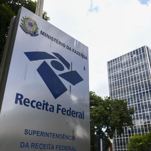 Empresas têm até 19 de novembro para resolver pendências fiscais com a Receita Federal e evitar multas e inclusão na dívida ativa da União.